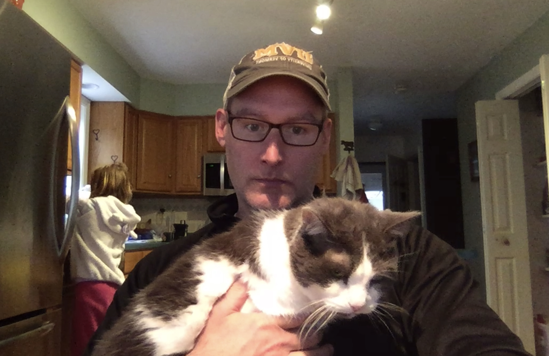 Cat in Zoom Mgt